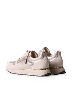 sneakers beige