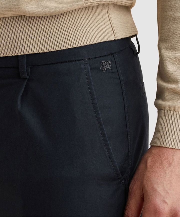 V35 RELAXED CHINO SOFT STRETCH TEN heren broek blauw