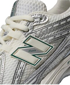 New Balance M1906 heren sneakers zilver
