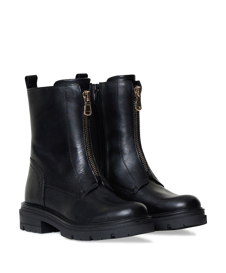 Yae enkellaarzen zwart