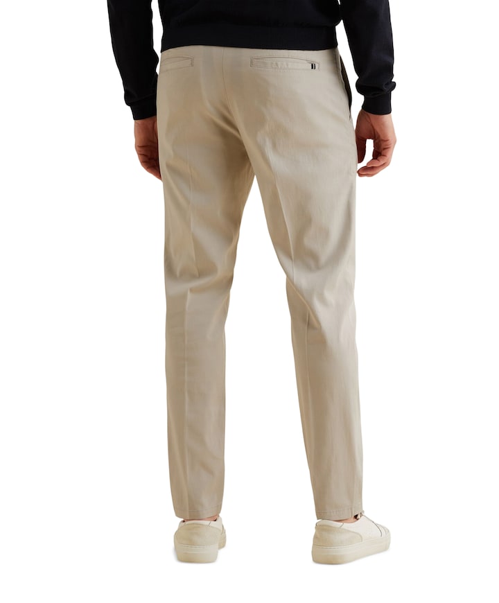 V35 RELAXED CHINO SOFT STRETCH TENCEL heren broek beige