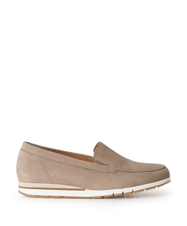 loafers beige