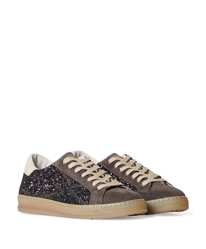 Sneakers bruin