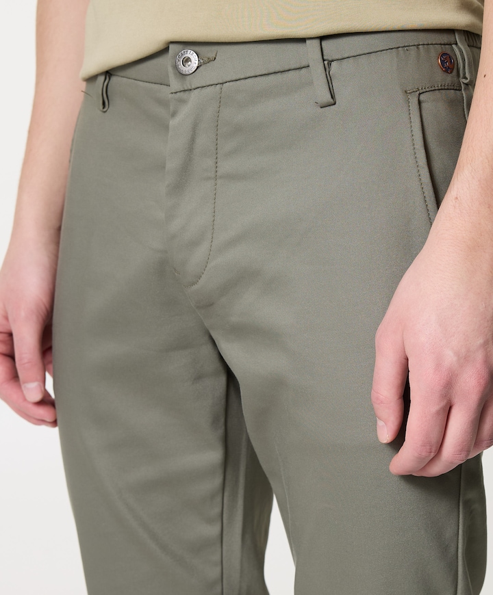 CYLAS CHINO MEGDA POWER heren broek groen