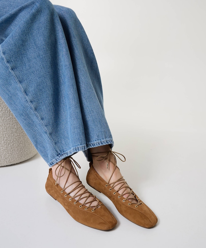 dames ballerina's bruin