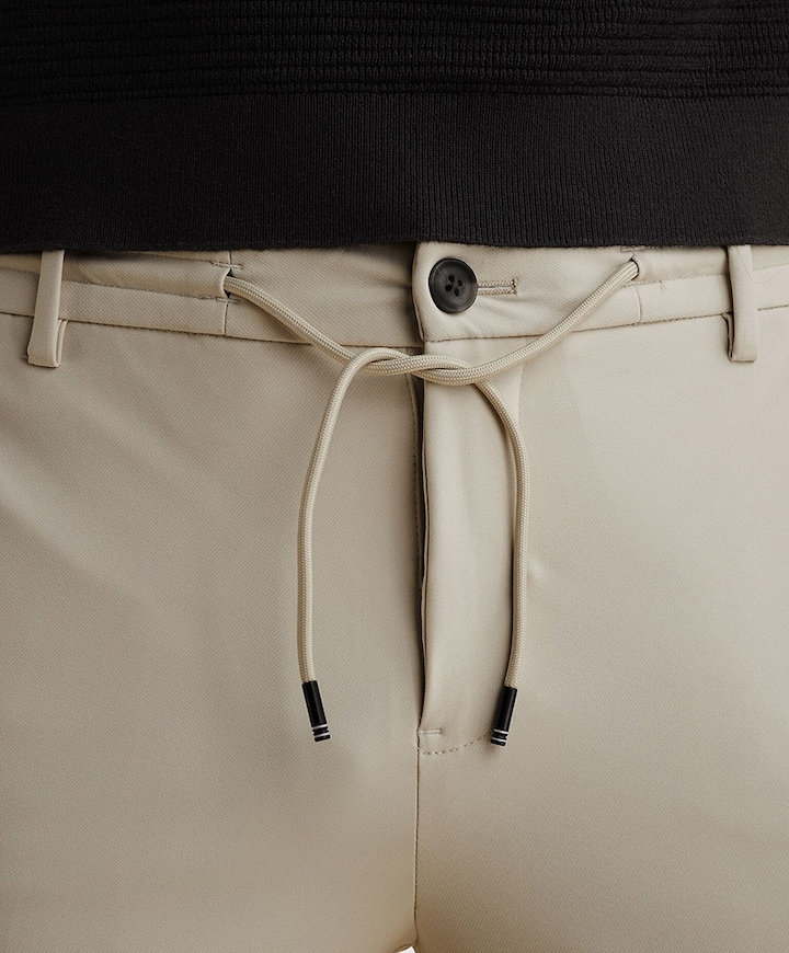 V12 CHINO TECHNICAL STRETCH heren broek beige