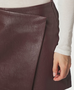 Elayne Faux Leather dames broekrok bordeaux