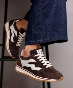 Mikki Alex dames sneakers bruin