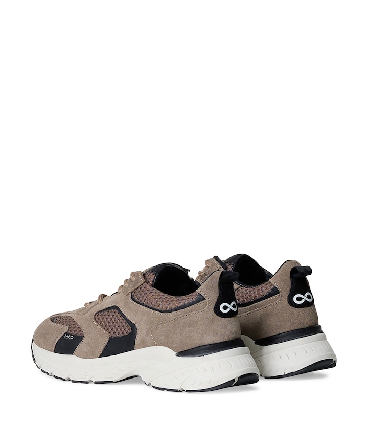 sneakers beige