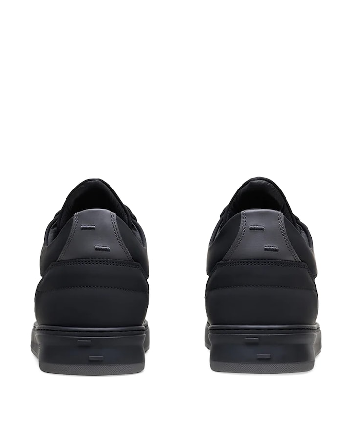 Low Top Tech Crumbs sneakers zwart