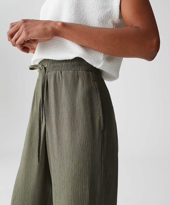 Marou crinkle dames broek groen