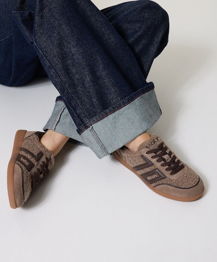 CLOUD TEDDY sneakers bruin