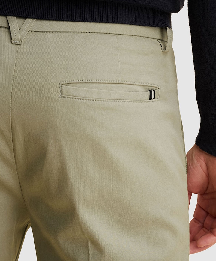 V35 RELAXED CHINO SOFT STRETCH TENCEL heren broek groen