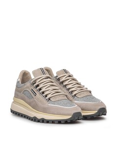 sneakers beige