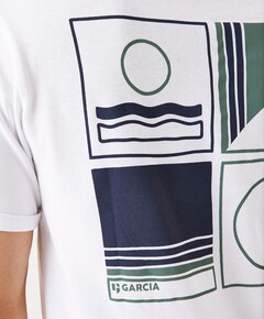 T-shirt wit