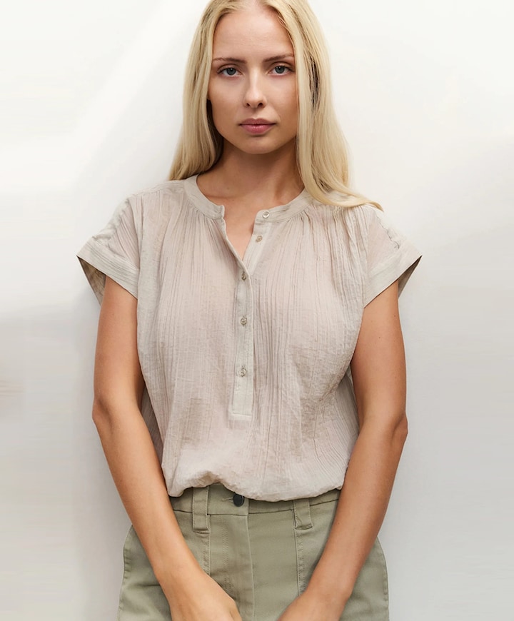 Blouse beige