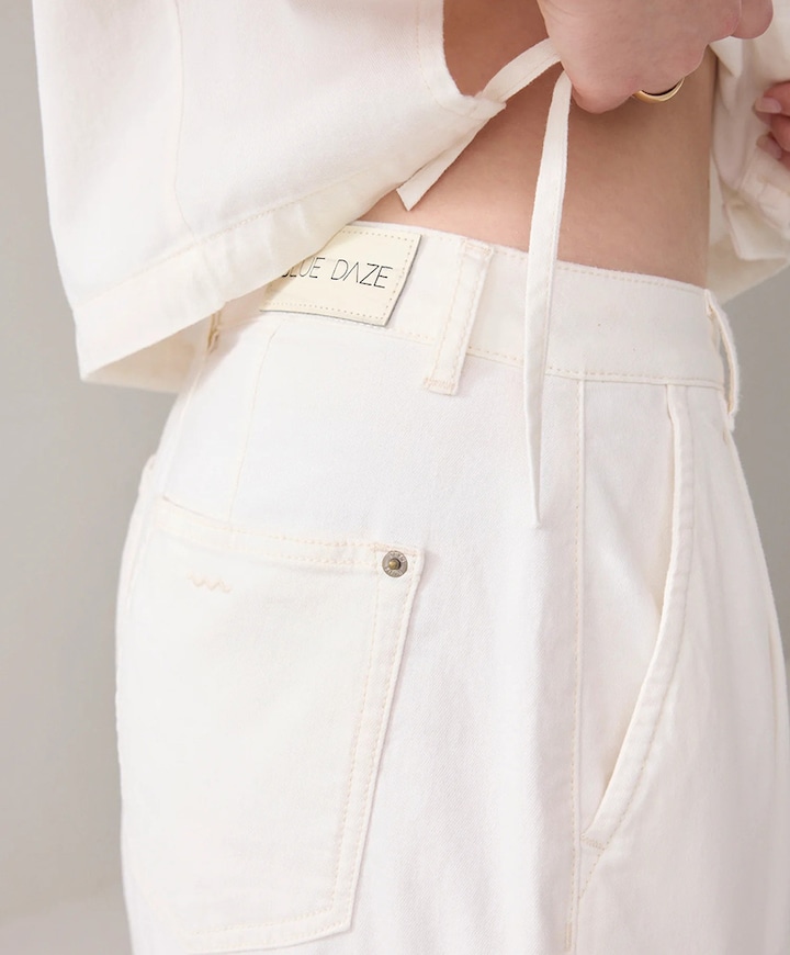 Light weight white denim dames jeans wit