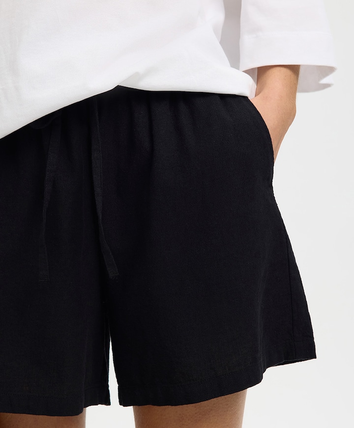 SLFLUISA-LINNIE LINEN BLEND dames korte broek zwart