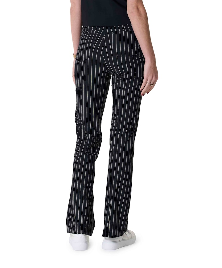 Flair Buckle Pinstripe broek zwart