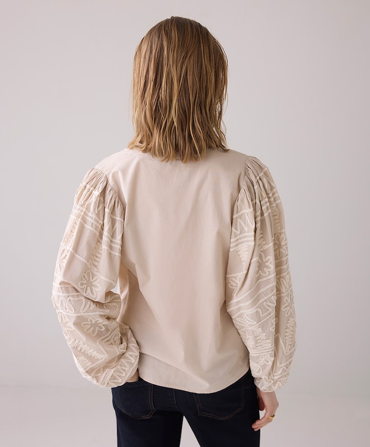 Blouse beige