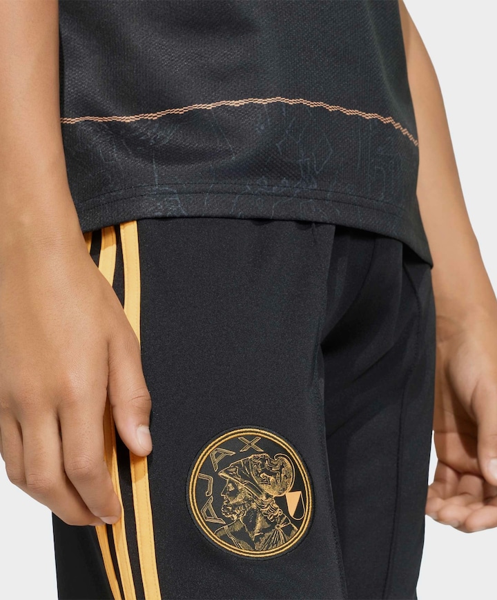 AJAX A SHO Y jongens shorts zwart