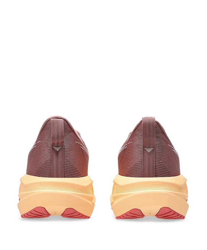 Novablast 5 runningschoenen rood