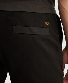 YETLINER SHORTS TECH SWEAT heren korte broek zwart