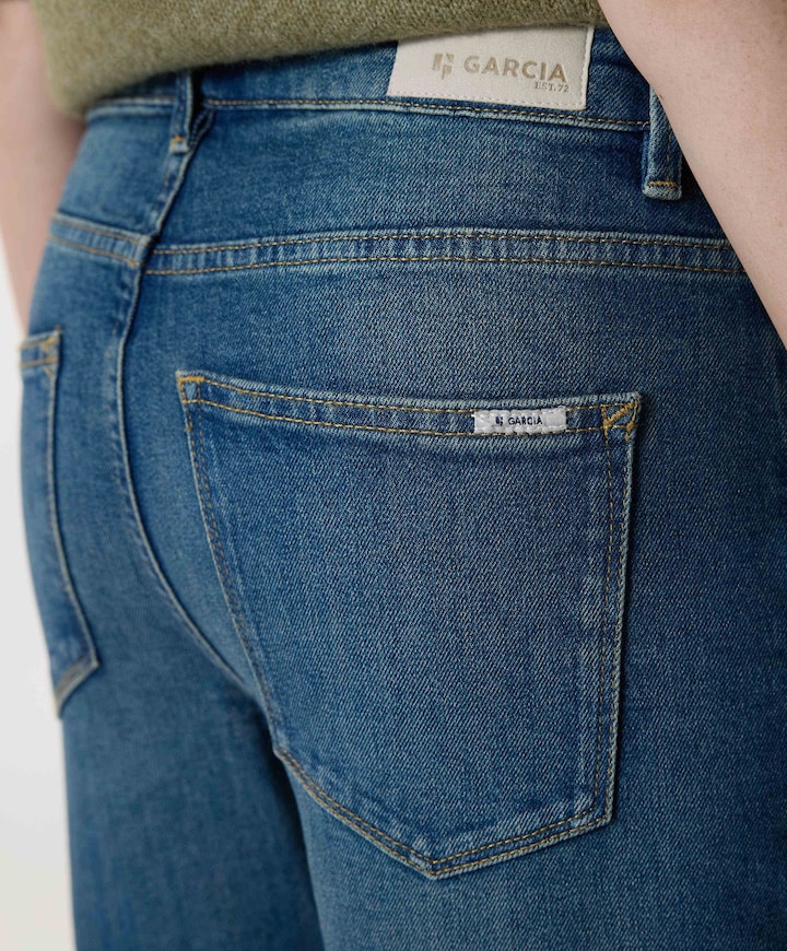 249/32 col.5124_Celia dames jeans blauw