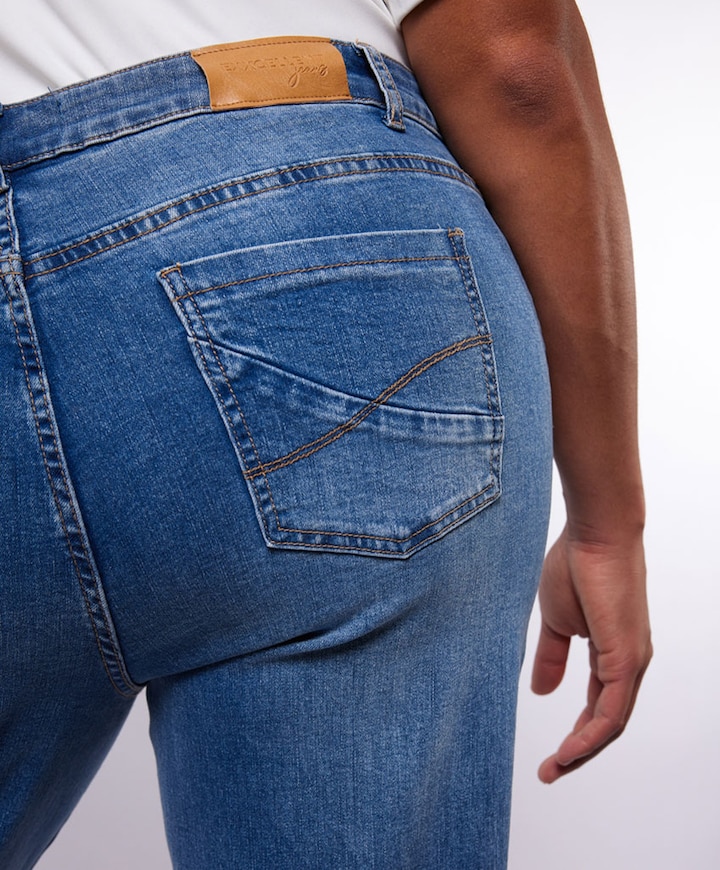 Essentials: Neona dames jeans blauw