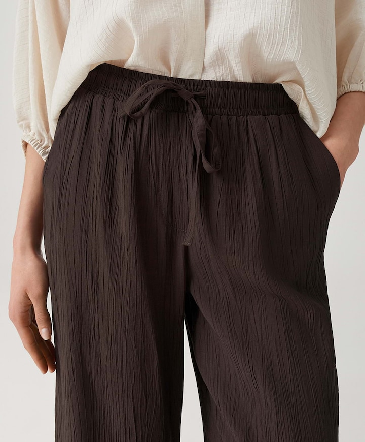 Marou crinkled dames broek bruin