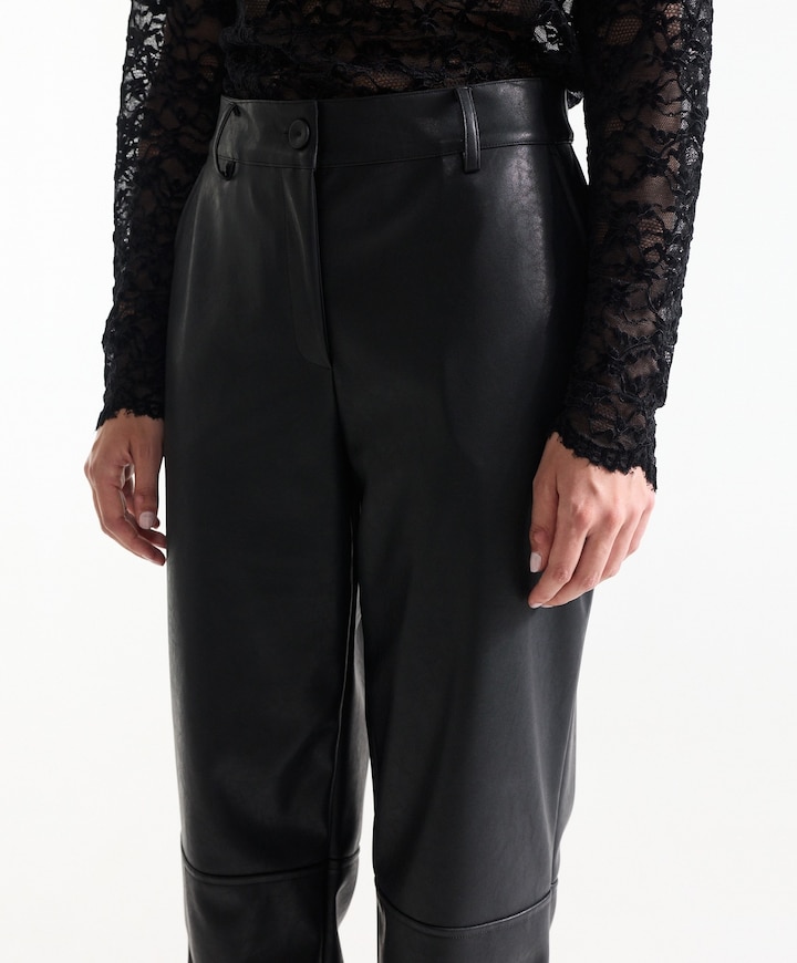 BINA pu 425 vegan leather wide fit long dames broek zwart