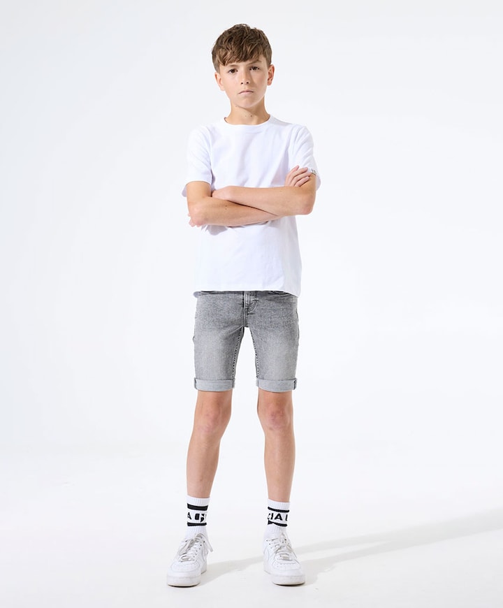 340 col.4005_Tavio short jongens korte broek grijs