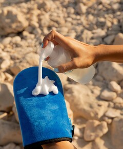 Zelfbruiner handschoen blauw