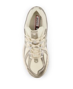 sneakers goud