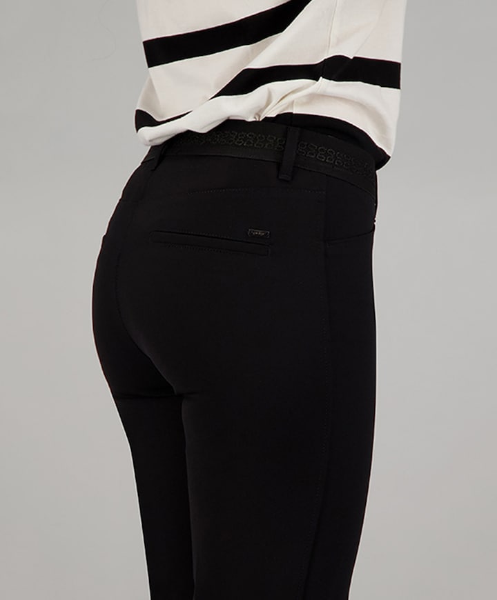 Pull On Slim broek zwart