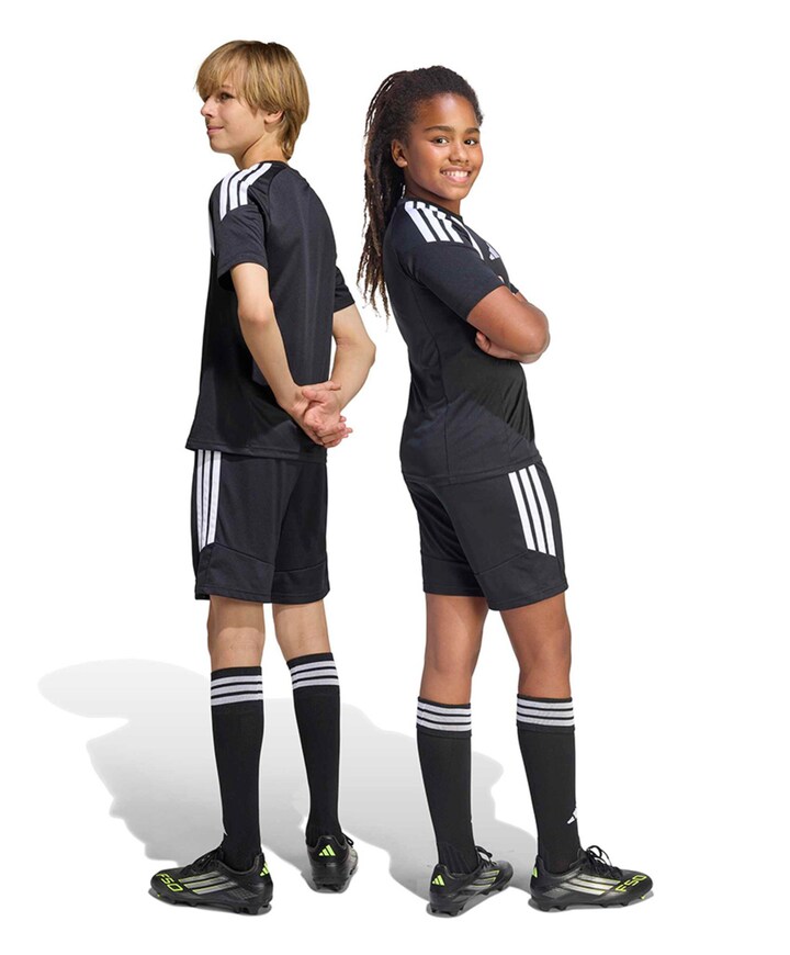 TIRO26L SHO Y jongens shorts zwart