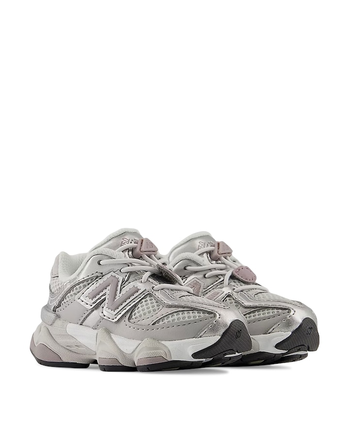 9060 uniseks sneakers  grijs