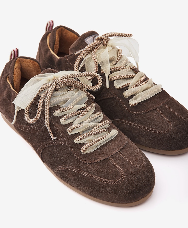 June Haylee dames sneakers bruin