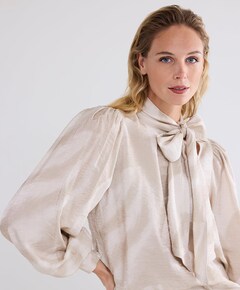 Blouse beige