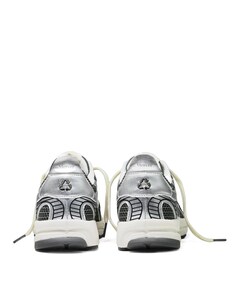 The Re-Run Scratched dames sneakers zilver