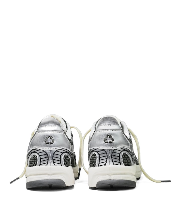 The Re-Run Scratched dames sneakers zilver