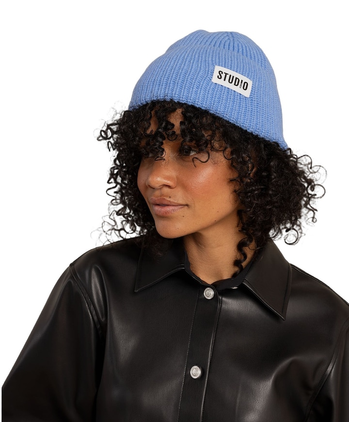 Dames muts blauw