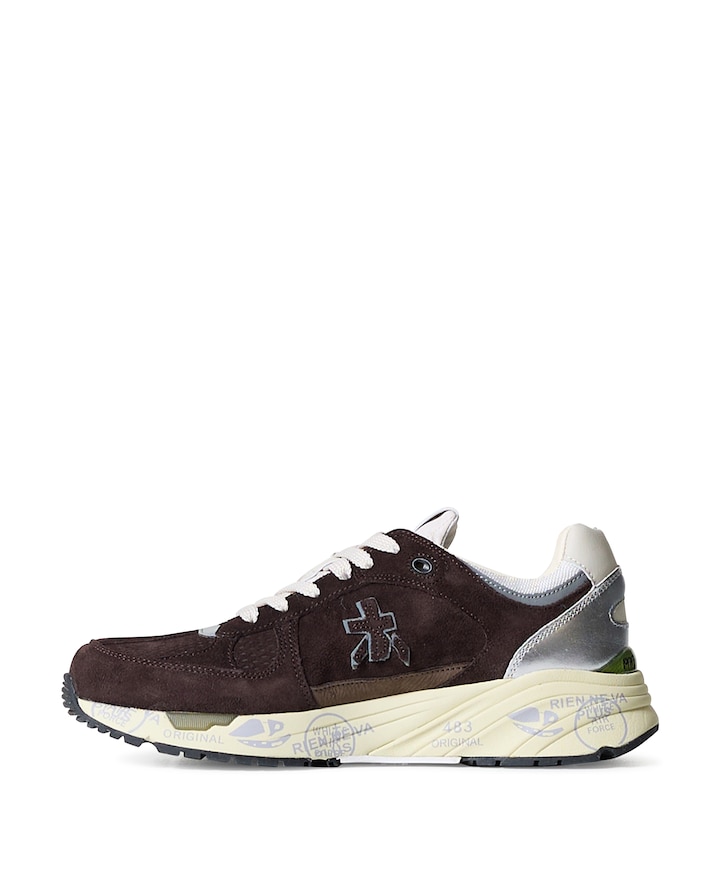 Mased sneakers bruin