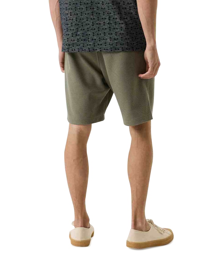 Q261117  heren korte broek groen