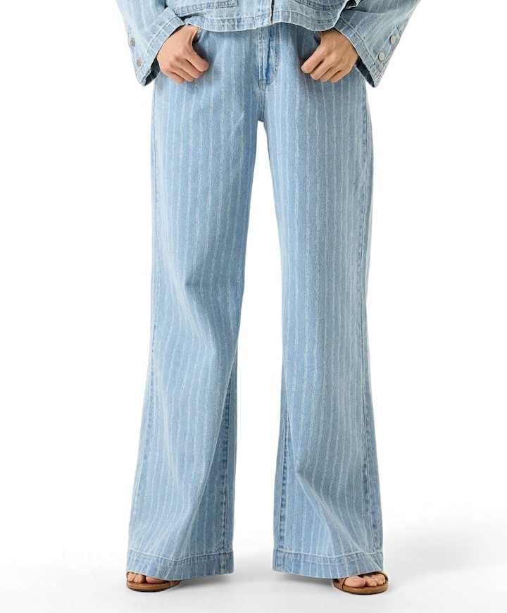 249/30 col.9119_Celia dames jeans blauw
