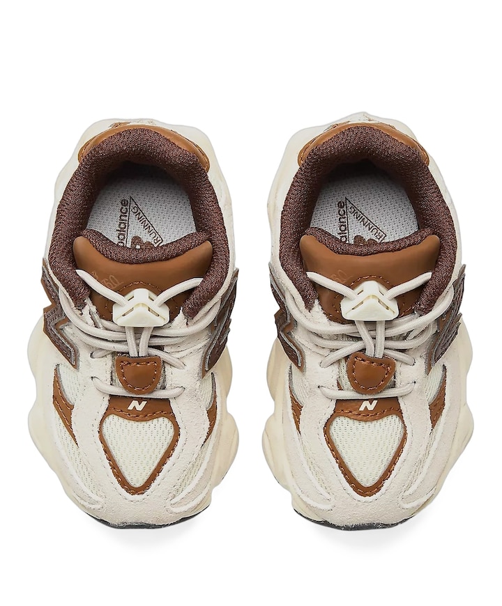 9060 uniseks sneakers  beige