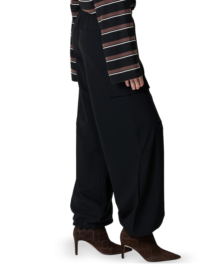 ZOEYFV 097 BLACK INK dames broek zwart