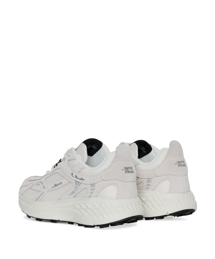 The Re-Run MAX Suede dames sneakers wit