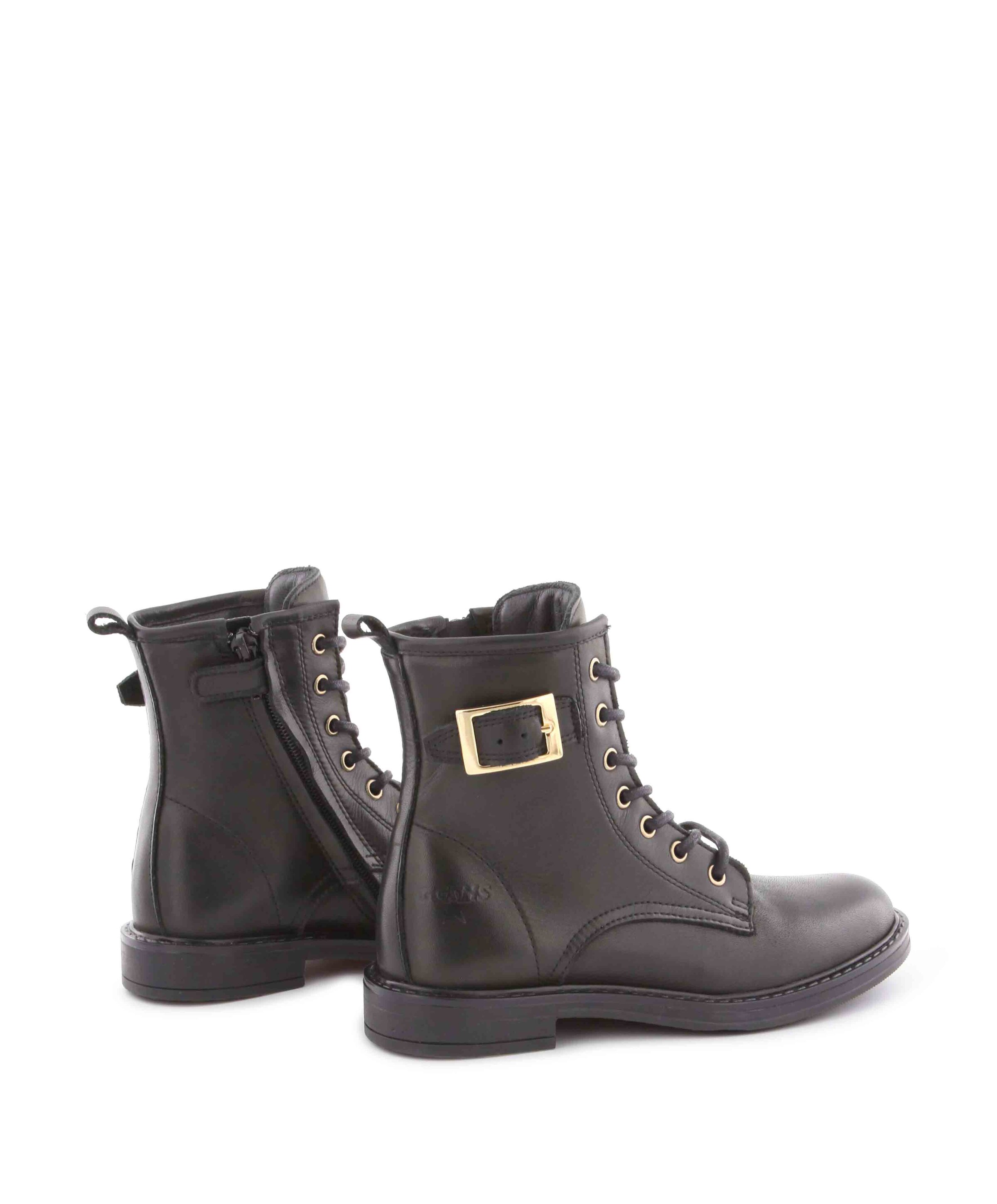 Nina warink outlander dr martens