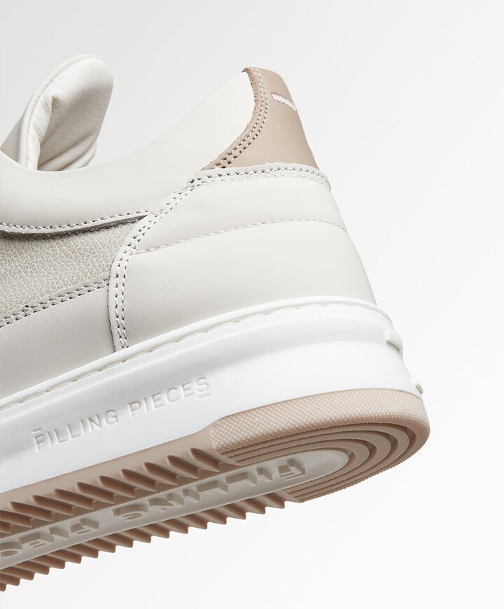 Low Top Tech Crumbs sneakers ecru